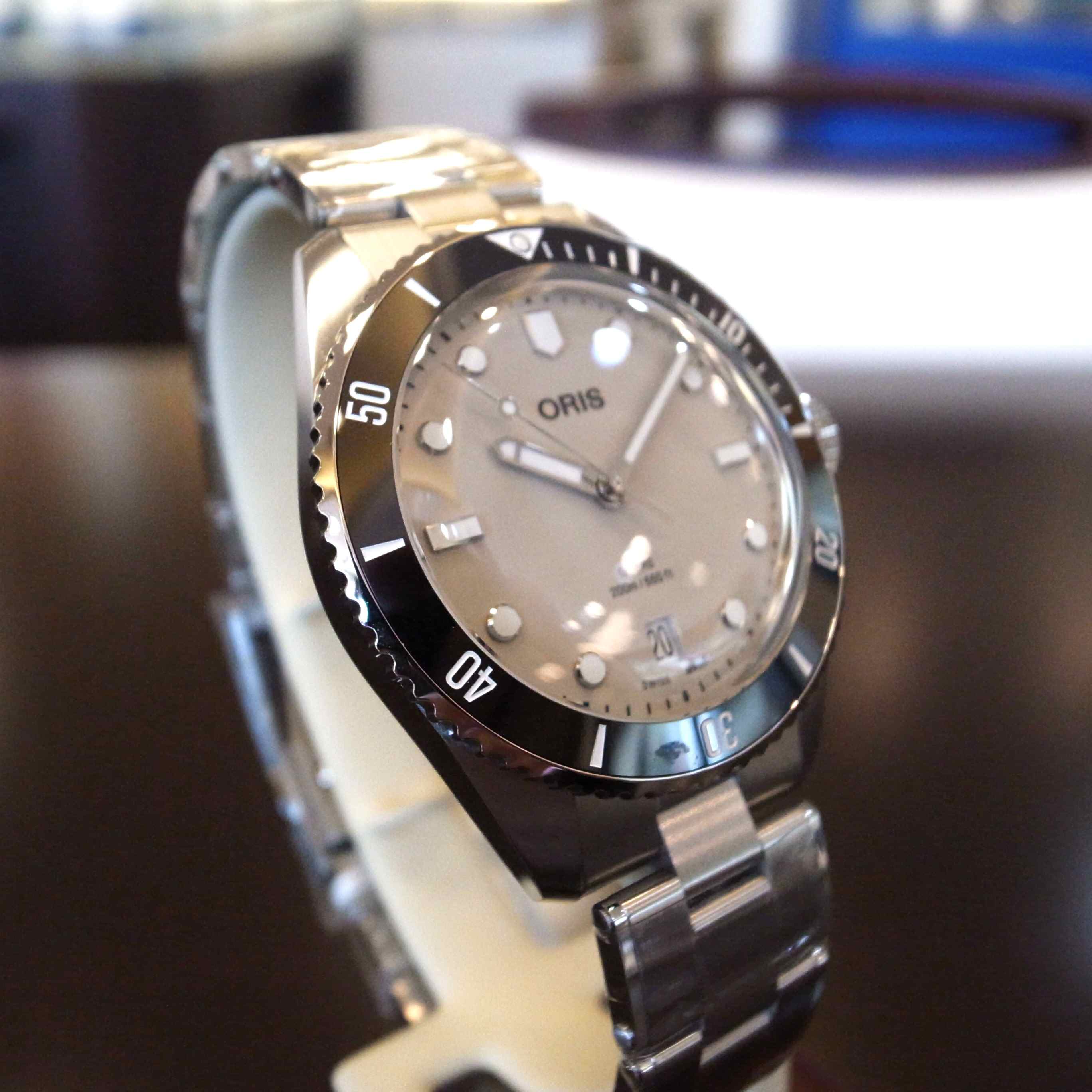 オリス(ORIS) ダイバーズデイト | 三愛時計店 | ブランド腕時計の正規